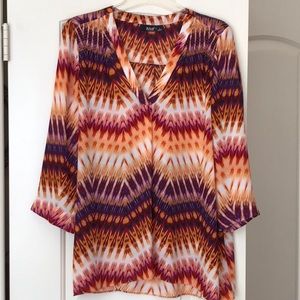 a.n.a. V-Neck Chiffon Top Blouse Tunic - Size Large